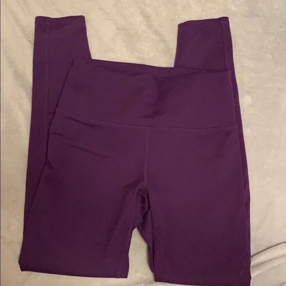 Women’s FABLETICS 7/8 powerhold HIGH RISE leggings - Picture 2 of 4